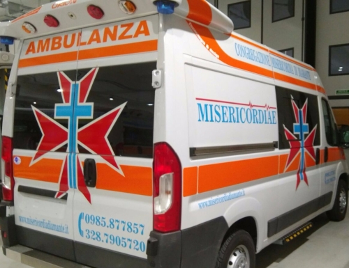 Congregazione Misericordia Diamante servizio ambulanza (2)